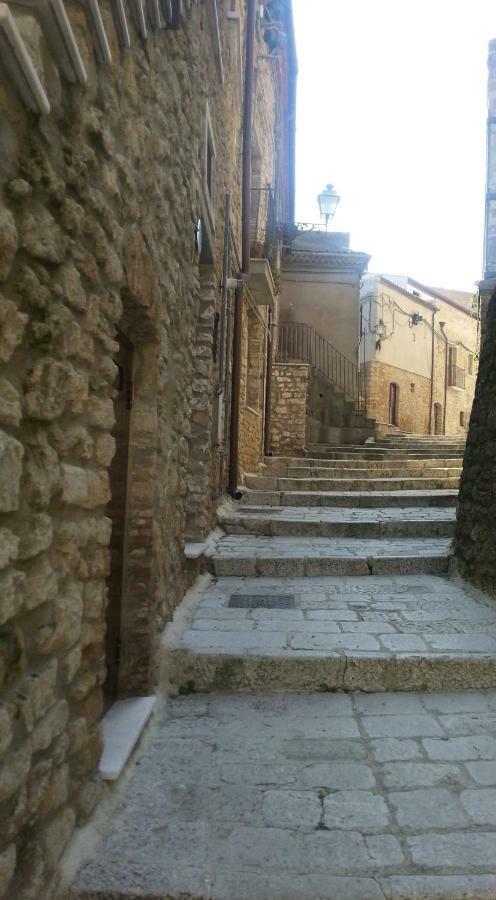 Maison De Famille Acerenza Luaran gambar