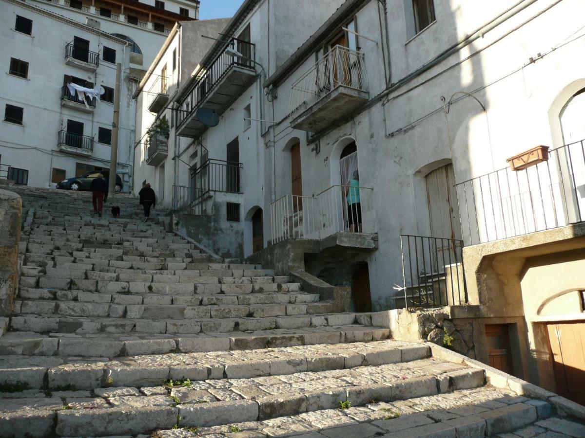 Maison De Famille Acerenza Luaran gambar